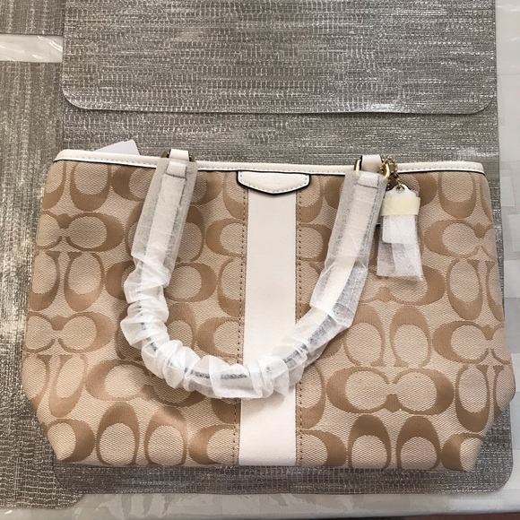 Coach Handbags - Authentic Coach tote bag.